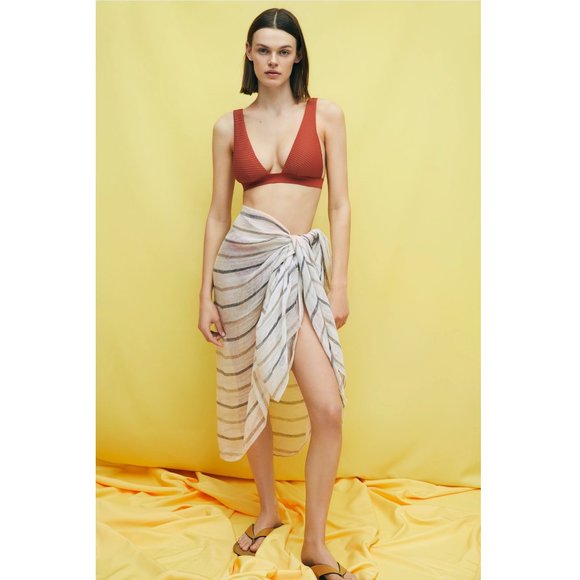 Zara Bikini Triangle Top - Picture 3 of 10